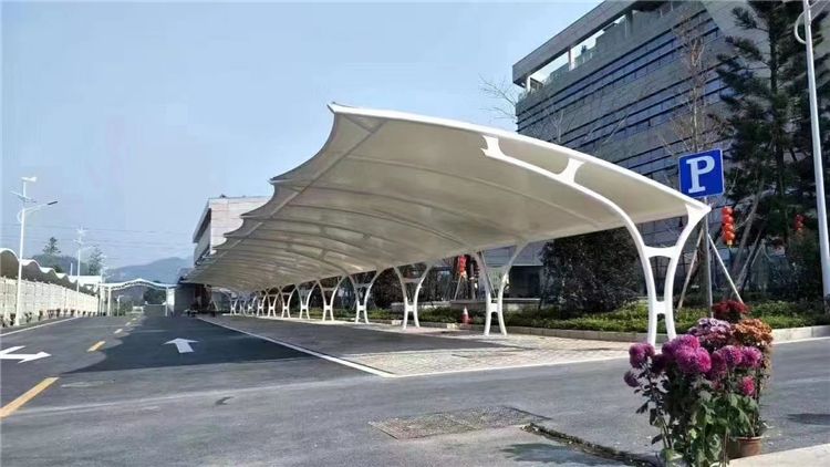 電動車車棚膜結構