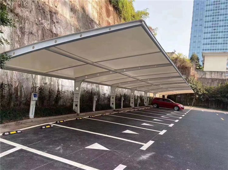電動車車棚膜結構