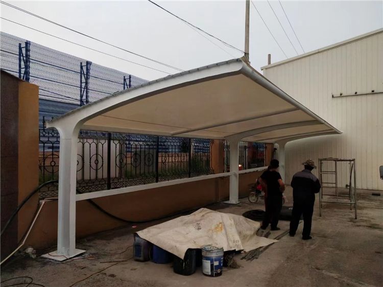 電動車車棚膜結構